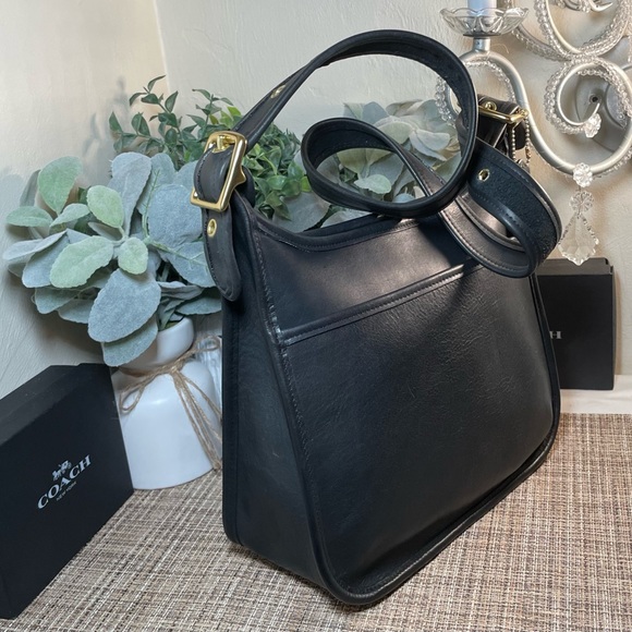 ❤️SOLD❤️Vintage Coach Navy Legacy Zip 9966 - Picture 3 of 11